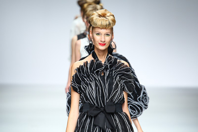 ユキコハナイ　2014年春夏コレクション - 自分らしくお洒落を楽しむ全ての女性へ捧ぐメッセージ