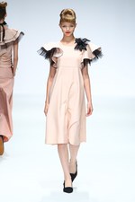 ユキコハナイ　2014年春夏コレクション - 自分らしくお洒落を楽しむ全ての女性へ捧ぐメッセージ｜写真2