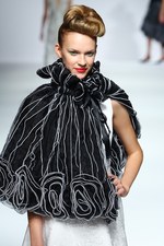 ユキコハナイ　2014年春夏コレクション - 自分らしくお洒落を楽しむ全ての女性へ捧ぐメッセージ｜写真55