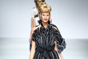 ユキコハナイ　2014年春夏コレクション - 自分らしくお洒落を楽しむ全ての女性へ捧ぐメッセージ