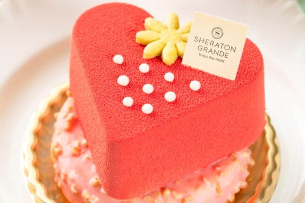 シェラトン・グランデ・トーキョーベイ・ホテルの苺スイーツ、“宝石箱”風ケーキボックスも