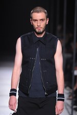 ファセッタズム(FACETASM) 境界線には興味ない 好きなもの着ればいいじゃん｜写真9