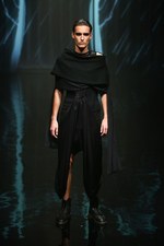 アリスアウアア 2014年春夏コレクション - ヒロインは水死した薄命の少女、恐怖が生み出す美しさ｜写真6