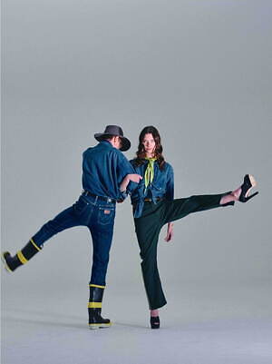 F/CE.×ラングラー、ブーツカット＆オーバーサイズシャツのセットアップ｜写真26