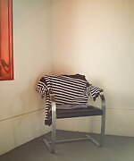 ブラームス ルーツストックのアダム エ ロぺ別注メンズボーダーシャツ、カスレ感のあるネイビー｜写真2