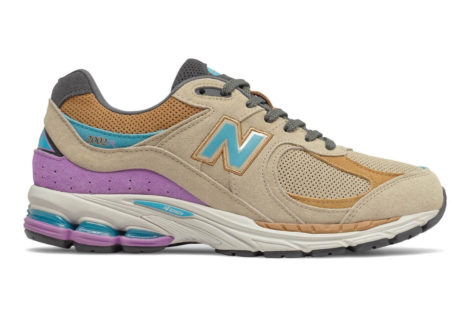 ニューバランスのスニーカー「2002R」新色、ベージュ／パープルなど全5種