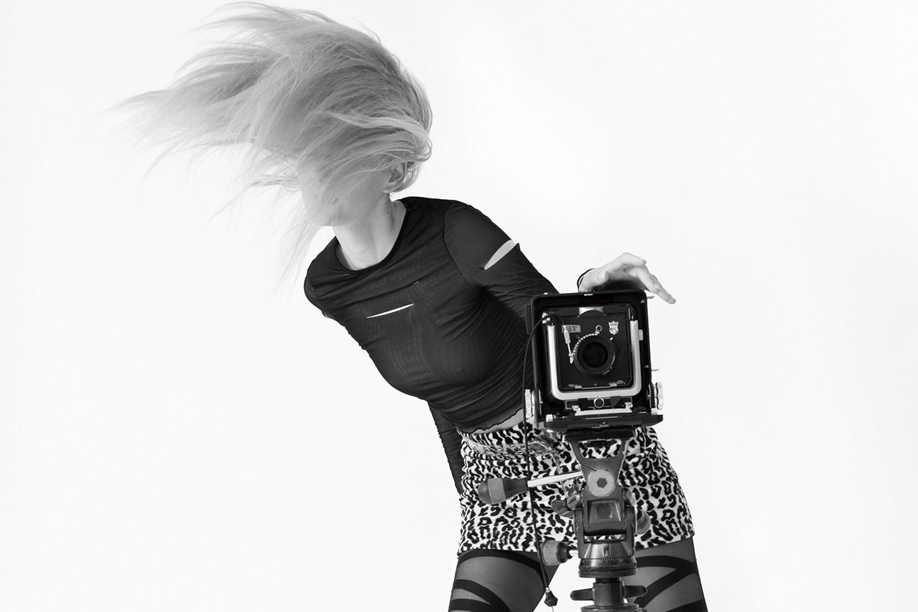 「平間至 写真展」美術館「えき」KYOTOで、安室奈美恵らアーティスト写真＆代表作など約180点