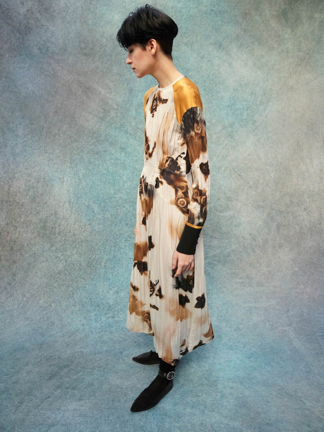 アカネ ウツノミヤ(AKANE UTSUNOMIYA) 2022-23年秋冬ウィメンズコレクション - ファッションプレス