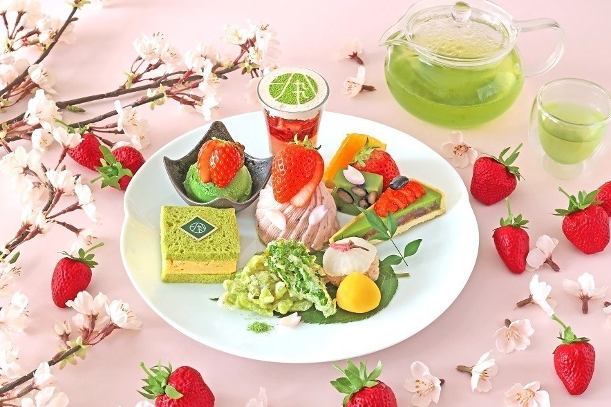 桜×苺×抹茶のスイーツプレート＆"21層"苺パフェ、日本茶専門・レストラン 1899 お茶の水で