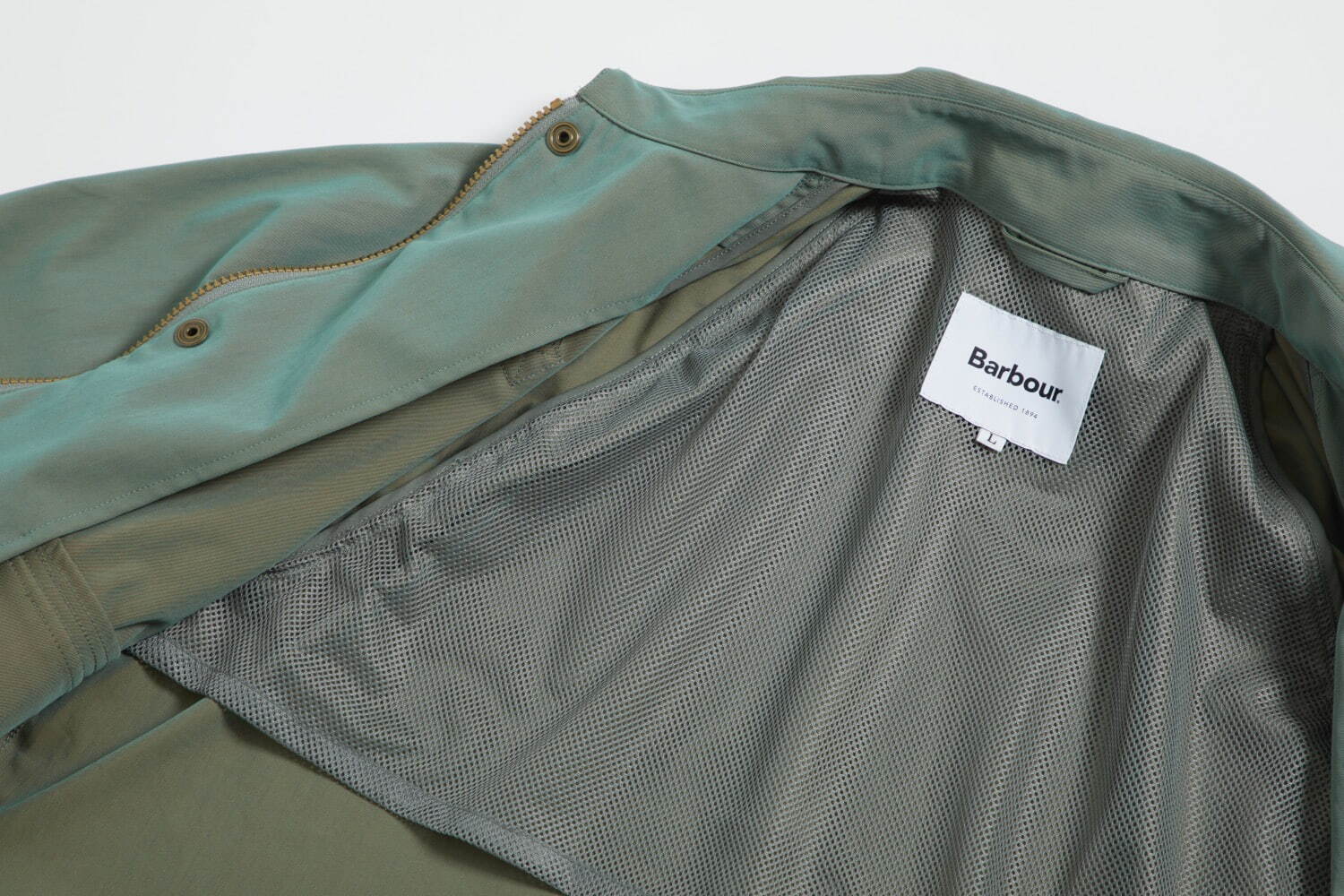 バブアーのジャケット「スペイ」“春色”シャンブレー調素材のユナイテッドアローズ別注モデル - ファッションプレス