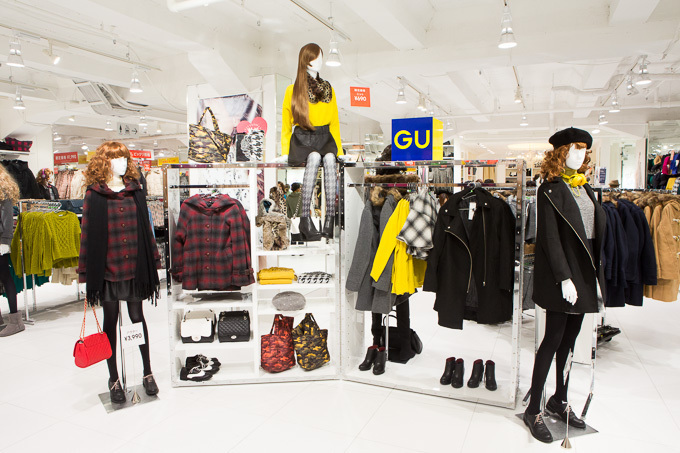 ジーユー ビックロ新宿東口店オープン！ファッションを自由に楽しむ「ワンダークローゼット」登場 | 写真