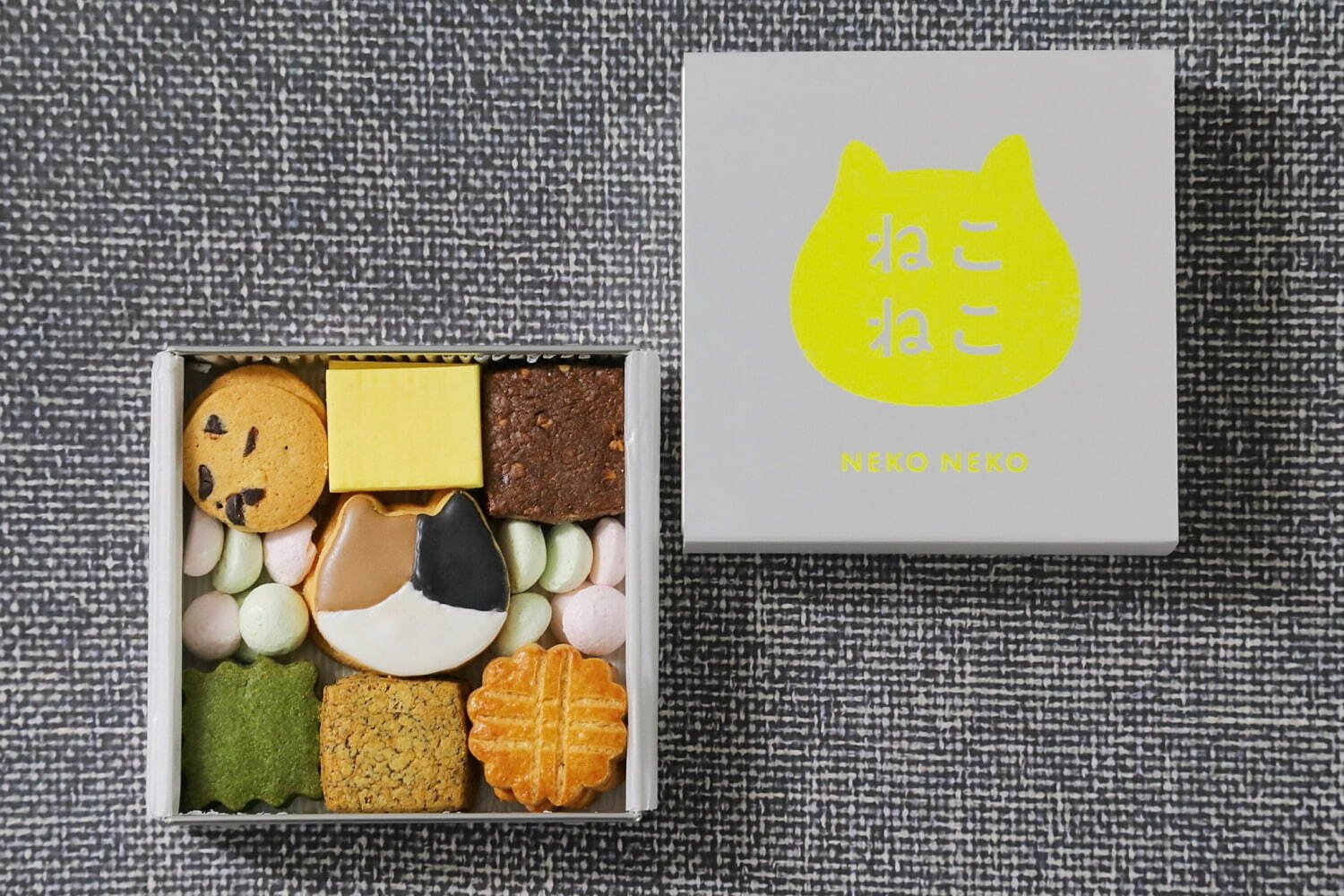 ねこねこチーズケーキ新作「ねこねこクッキー缶」“三毛猫”が主役の焼き