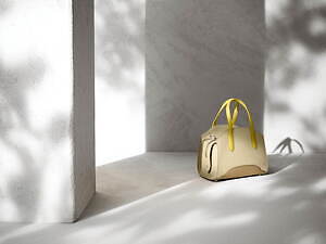 ロロ・ピアーナのバッグセージアに新色、レモンソルベやスターリー