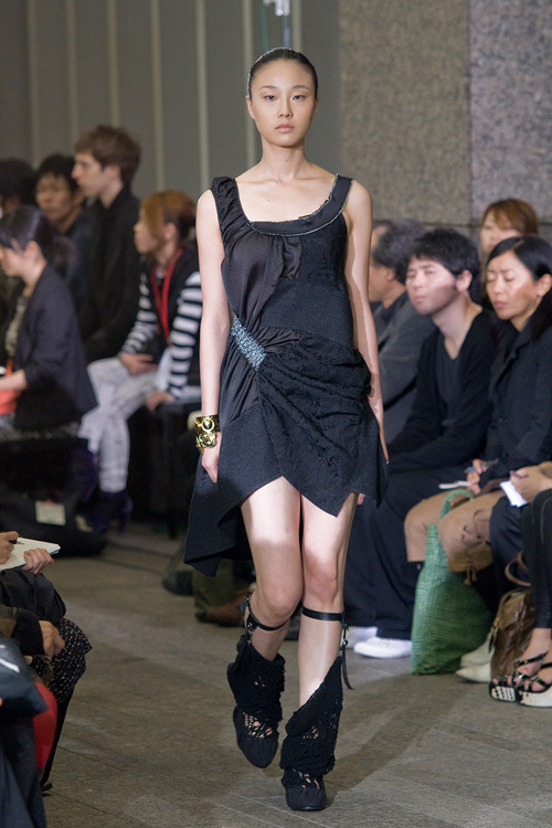 ノゾミ イシグロ オートクチュール(NOZOMI ISHIGURO Haute Couture) 2010年春夏ウィメンズ&メンズコレクション  - 写真13