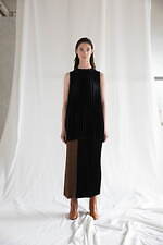 エズミ 2022-23年秋冬コレクション - レム・コールハースの建築作品に見る独創性｜写真15