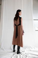 エズミ 2022-23年秋冬コレクション - レム・コールハースの建築作品に見る独創性｜写真21