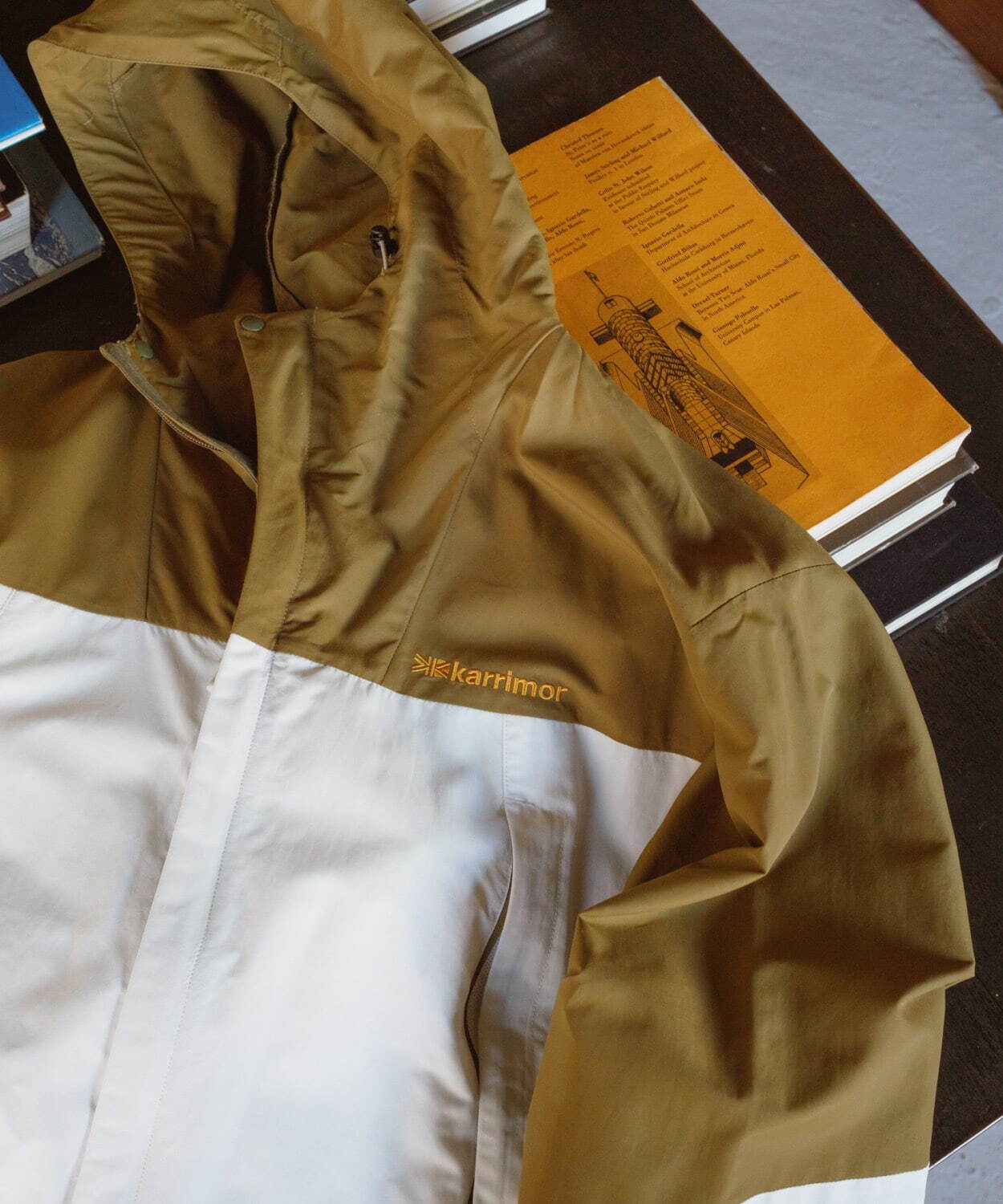 EXCLUSIVE Multi triton light jacket 20,900円
