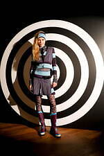 アナ スイ 2022-23年秋冬コレクション、60年代のロック番組にときめいて｜写真6