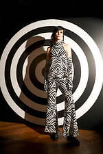 アナ スイ 2022-23年秋冬コレクション、60年代のロック番組にときめいて｜写真36