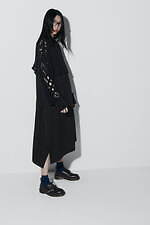 Y'sの新作ウェア、抽象柄プリントのシャツドレス＆ざっくりレース編みのサマーニットなど｜写真4