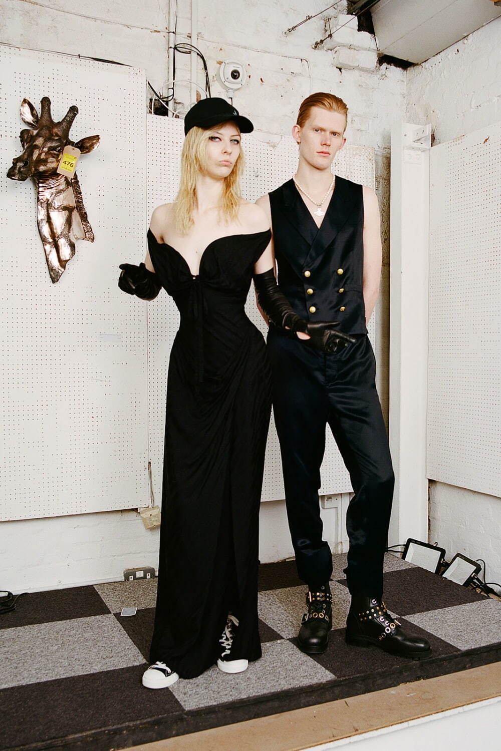 ヴィヴィアン・ウエストウッド(Vivienne Westwood) 2022-23年秋冬ウィメンズ&メンズコレクション シルエット - 写真40