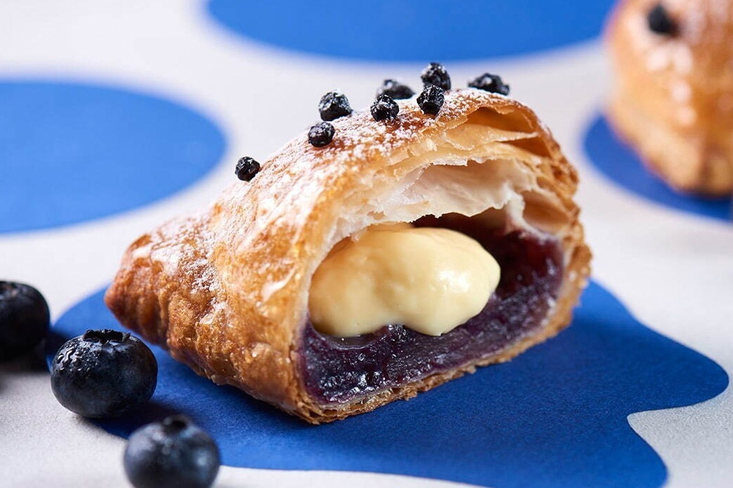 ブルーベリー｜RINGO春の新作「焼きたてカスタードアップルパイ ブルーベリー」濃厚ワイルドブルーベリーをたっぷり
