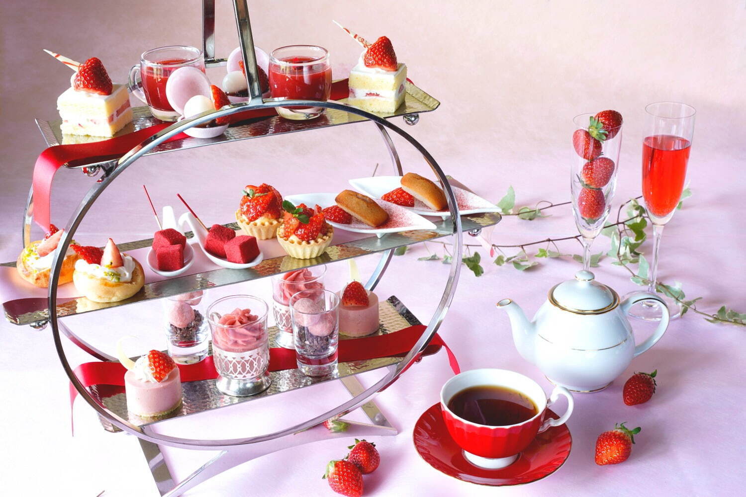 庭園｜明治記念館「苺のアフタヌーンティー」いちごソルベやショートケーキなど苺尽くしの限定メニュー