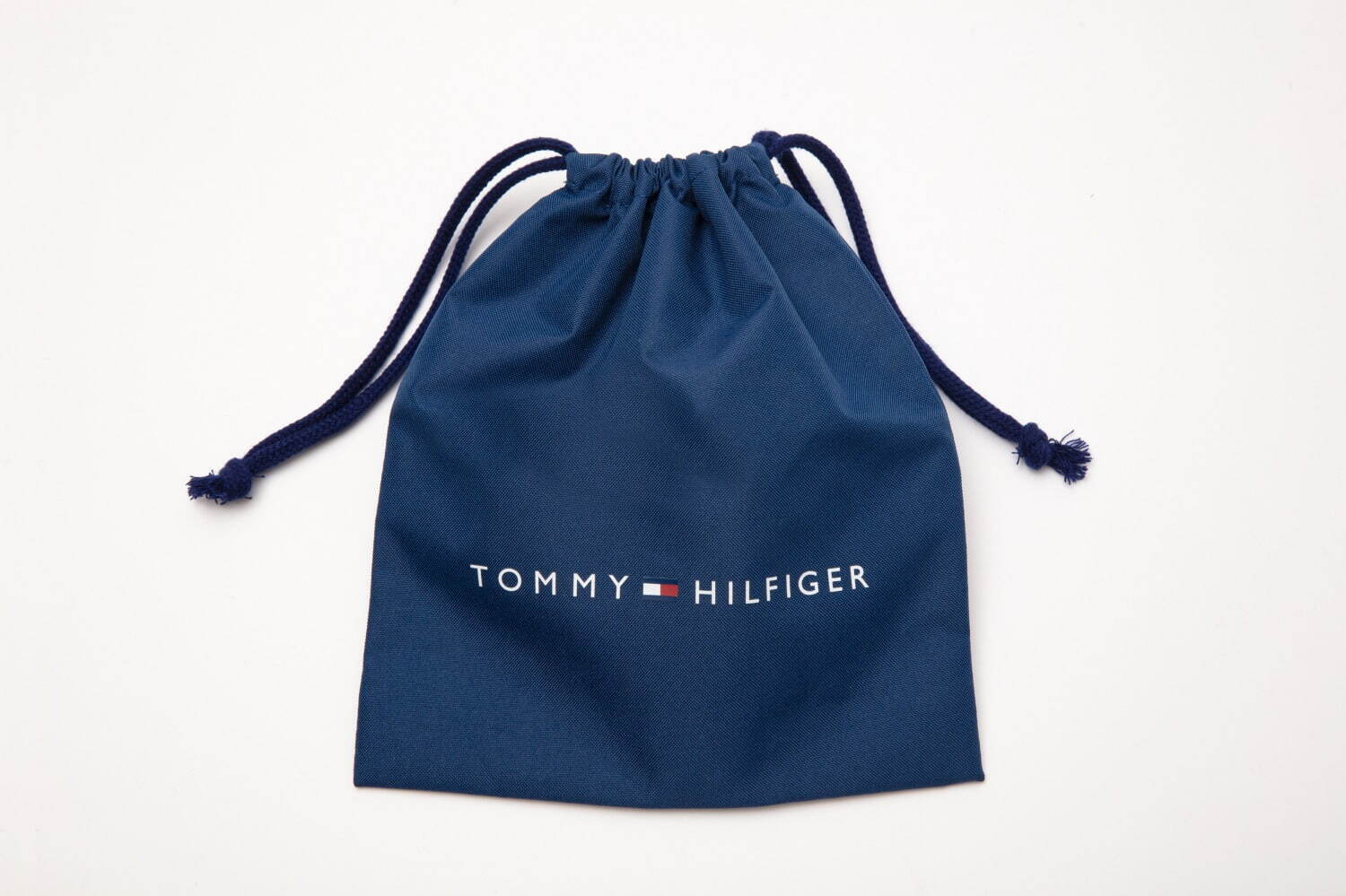 トミー ヒルフィガーの新ランドセル、フレッピーな“フラッグロゴ”刺繍×上品な伝統フォルムで｜写真17