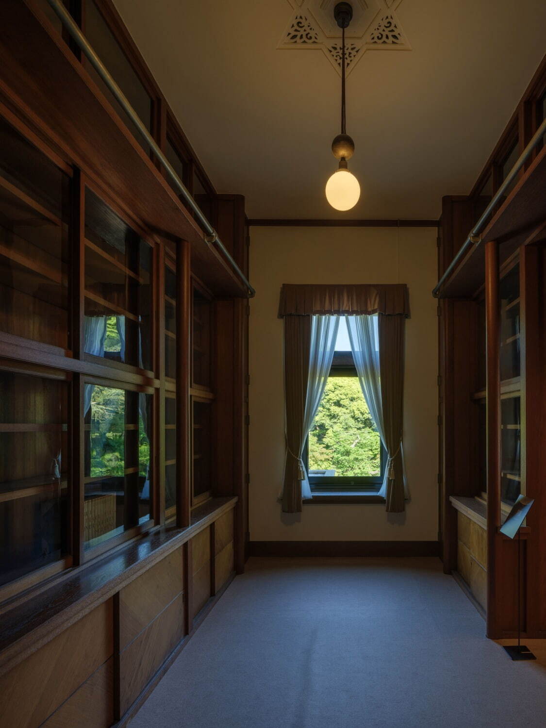 東京都庭園美術館の建物公開展「アール・デコの貴重書」約100点を展示、“旧朝香宮邸”時代の再現展示も｜写真10