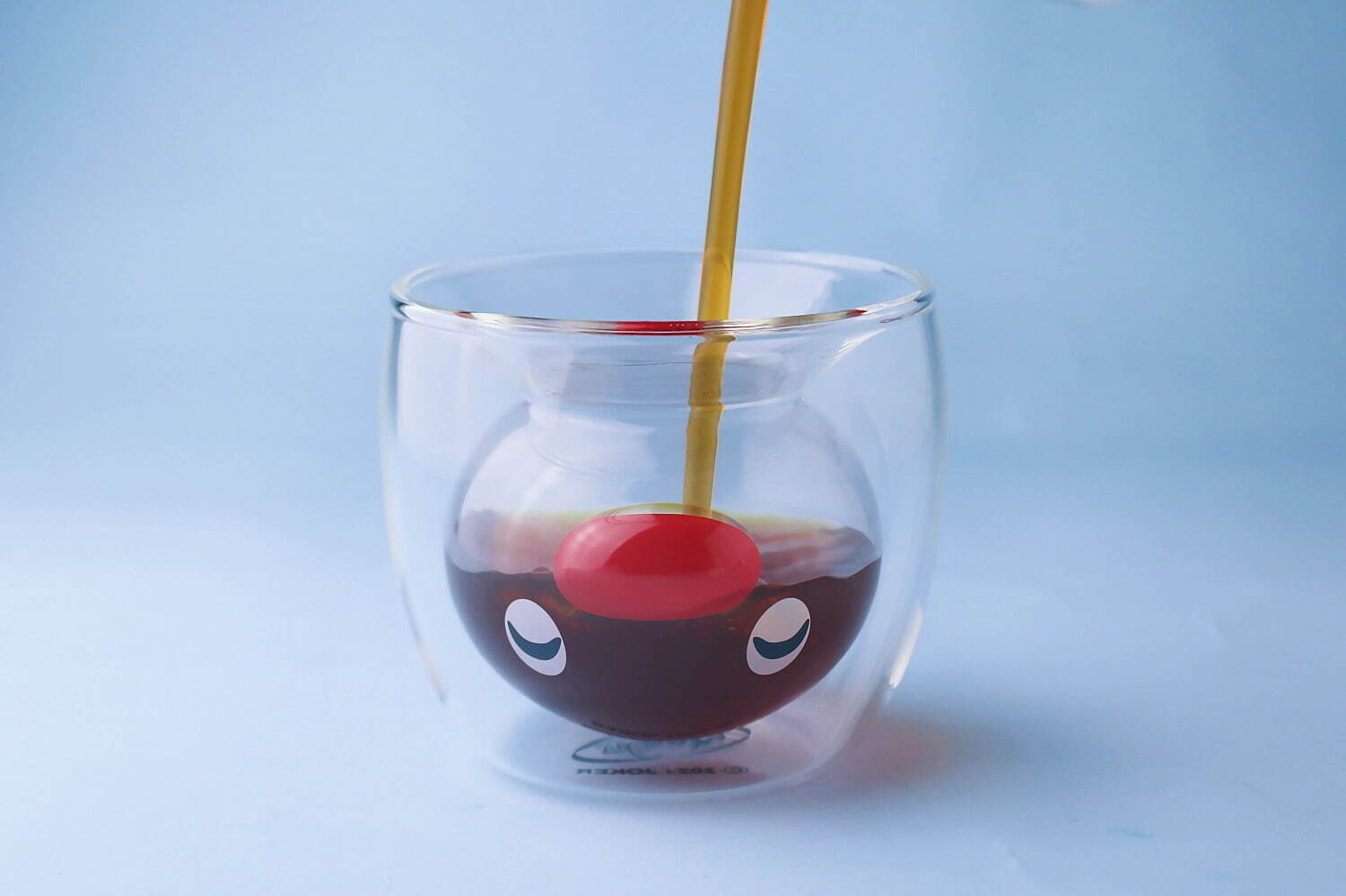“ピングーの顔が現れる”新作ダブルウォールグラス、真顔＆ニコッと顔など全3種｜写真1