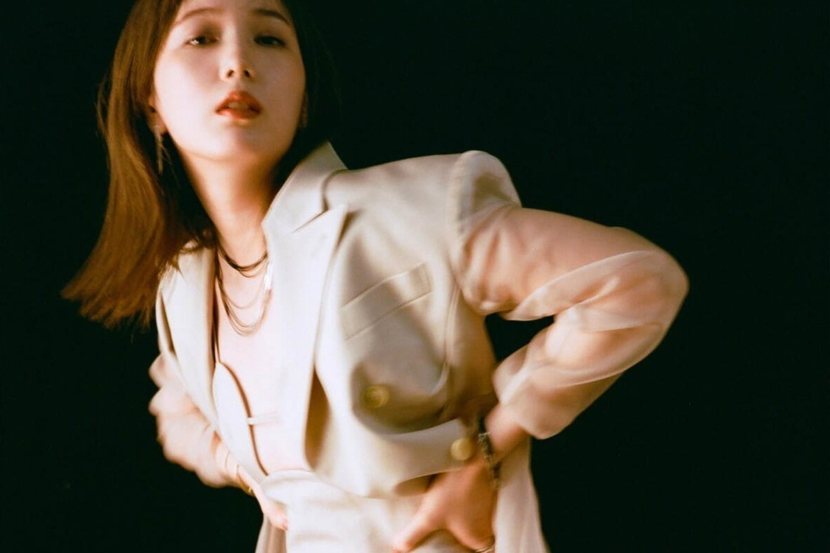 オフショルダー｜「デイム(déim)」アッシュ・ペー・フランス新業態セレクトショップ表参道にオープン