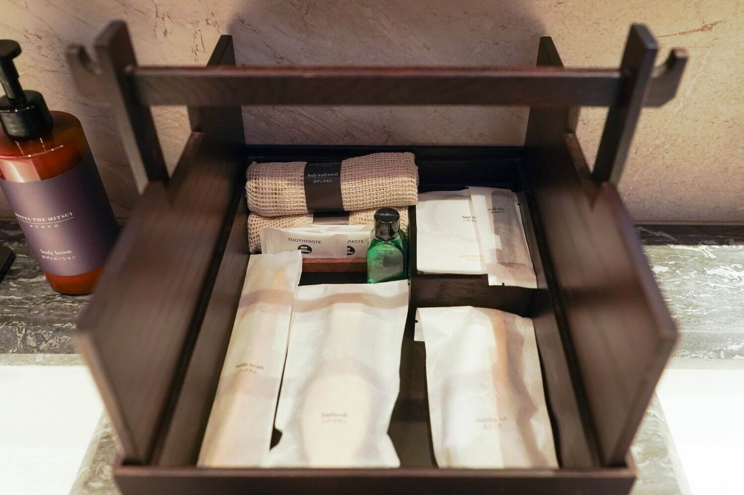 京都「ホテル ザ ミツイ キョウト」宿泊記、“和風モダン”客室から天然温泉プール・グルメ体験など網羅｜写真36