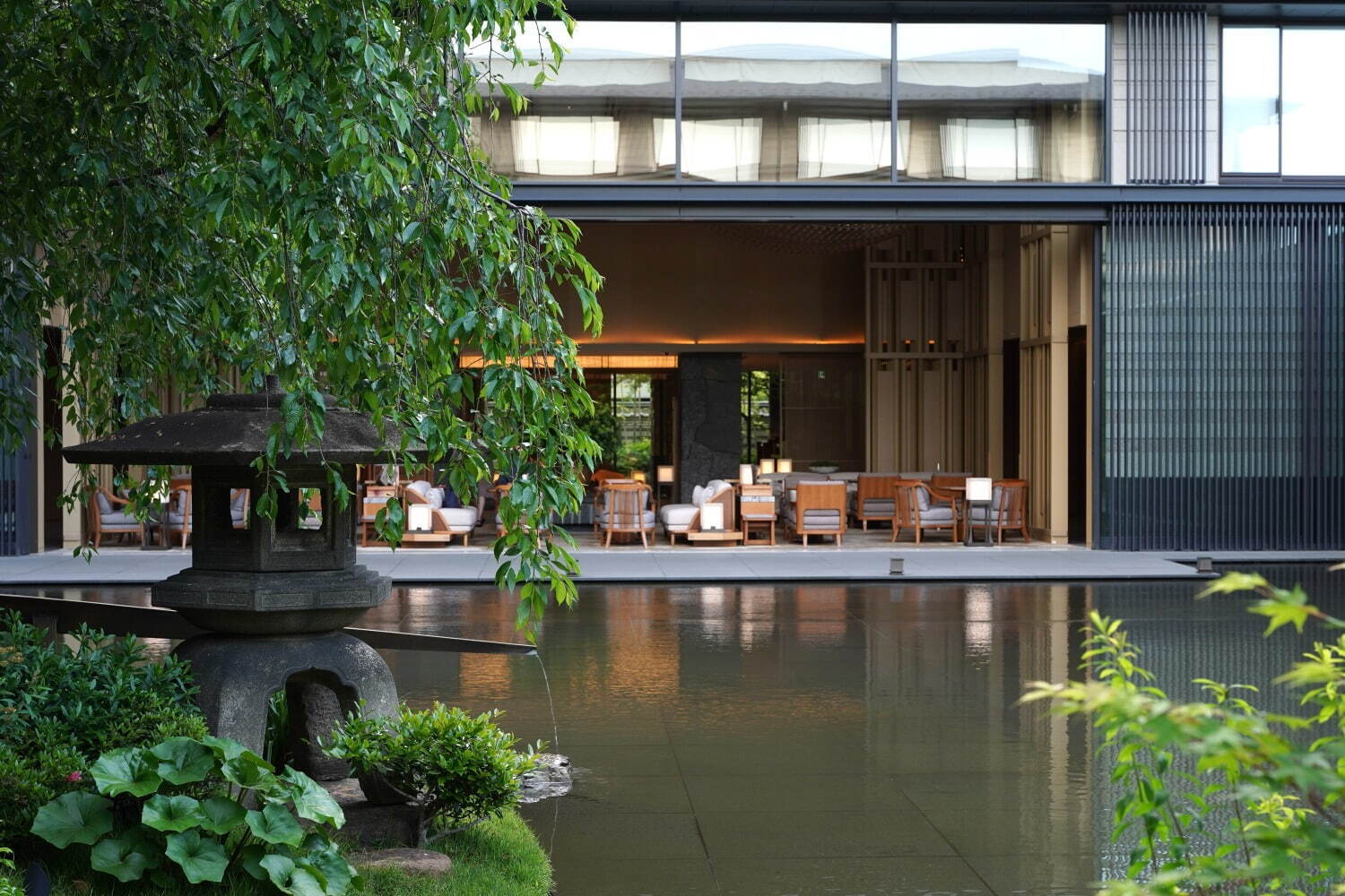 京都「ホテル ザ ミツイ キョウト」宿泊記、“和風モダン”客室から天然温泉プール・グルメ体験など網羅｜写真11