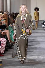 エトロ 2022-23年秋冬ウィメンズコレクション - 異国情緒漂うあたたかなムード｜写真28