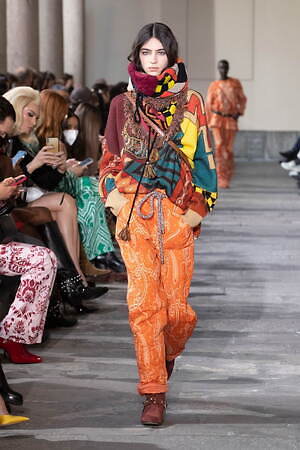 ご専用となりました☆未使用 ETRO エトロ プレシャス 米倉涼子