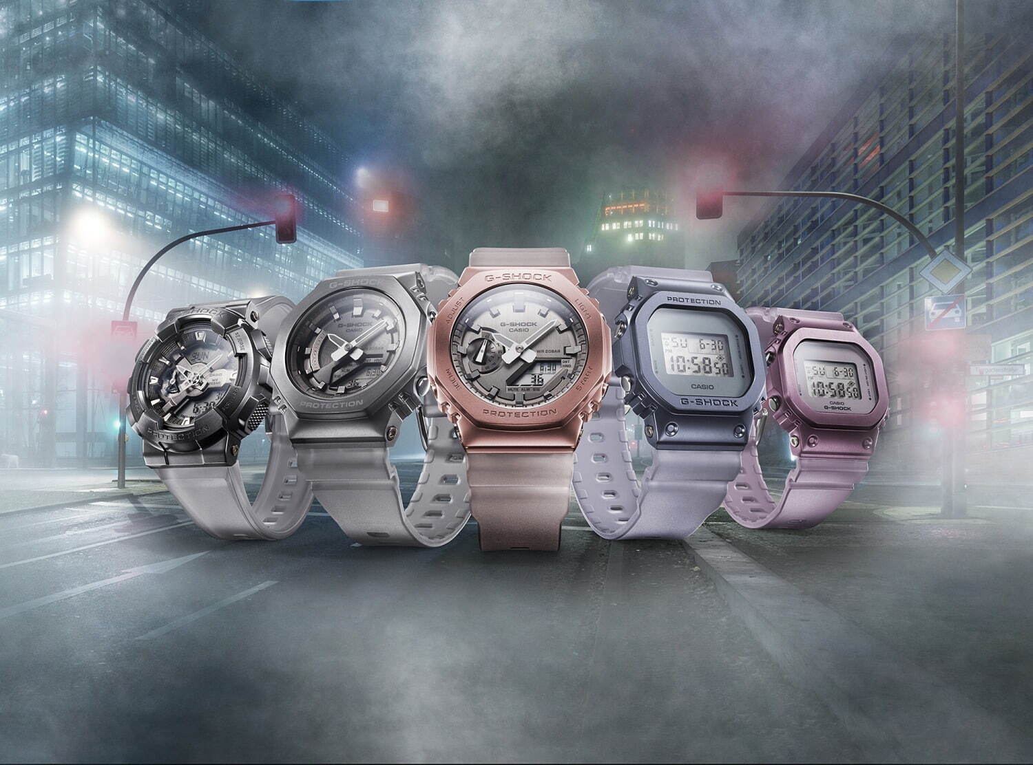 G-SHOCKから夜霧を表現した新作腕時計、ニュートラルカラーのメタル