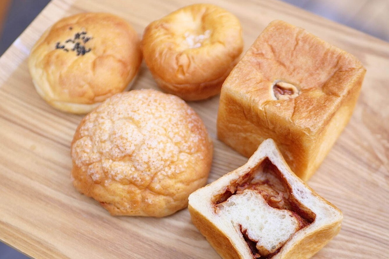 食パン｜ベーカリーカフェ「パンとエスプレッソと高輪ゲートウェイ」が芝浦に、「しロといロいロ」がリニューアル