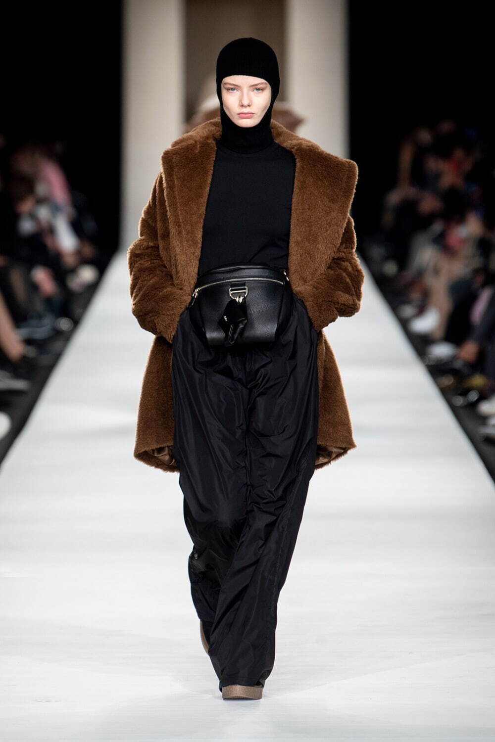 マックスマーラ(Max Mara) 2022-23年秋冬ウィメンズコレクション 
