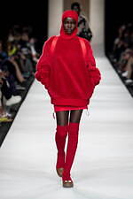 マックスマーラ 2022-23年秋冬コレクション - モダニストの“魔法”をかけて｜写真24