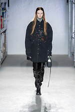 エムエム6 メゾン マルジェラ 2022-23年秋冬コレクション - 着ることで完成する服｜写真27