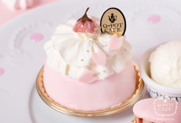 Q-pot CAFE.の桜スイーツ、桜ムースケーキのスイーツプレート＆ほろほろ和三盆｜写真3