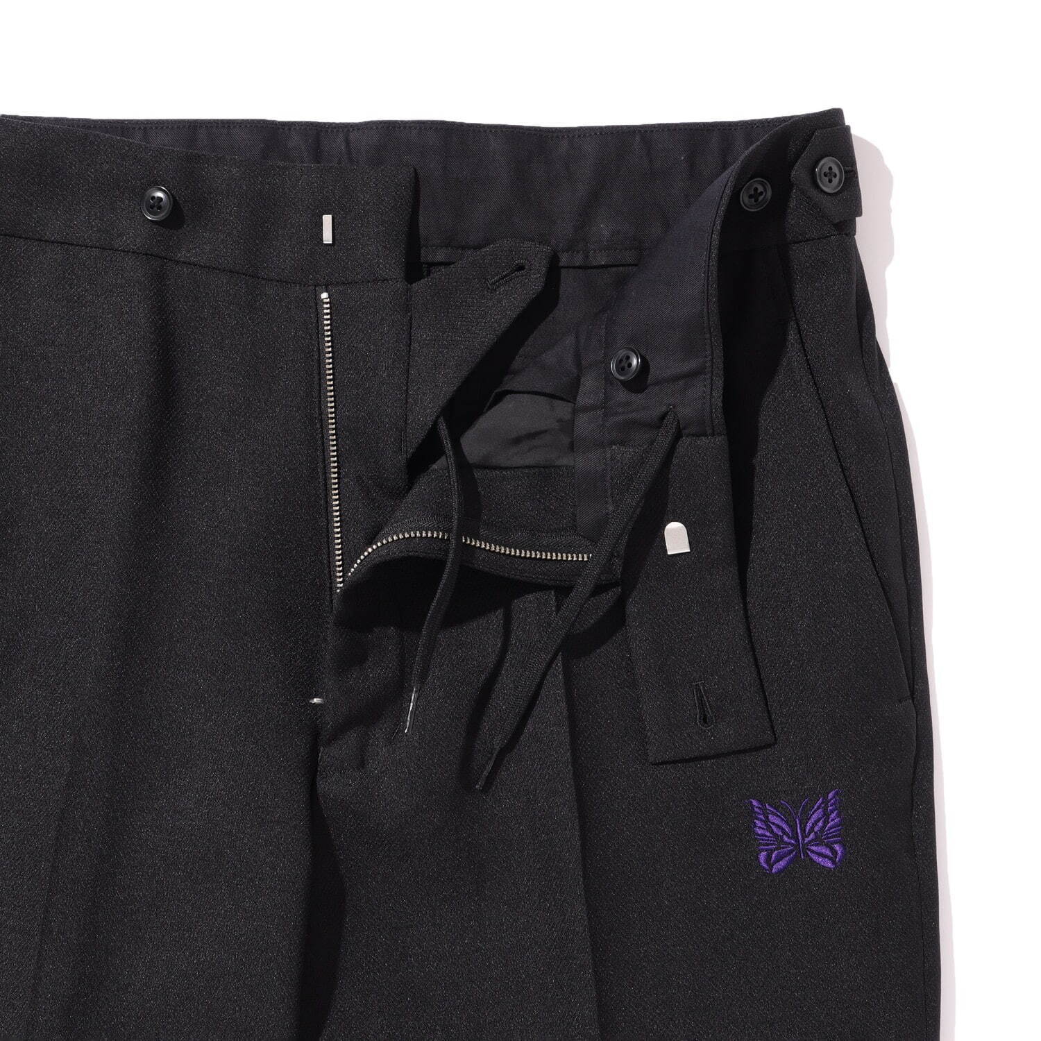 ニードルズのビームス別注マイルスジャケット＆パンツ、ブラックを基調に“パープル”の蝶刺繍｜写真9