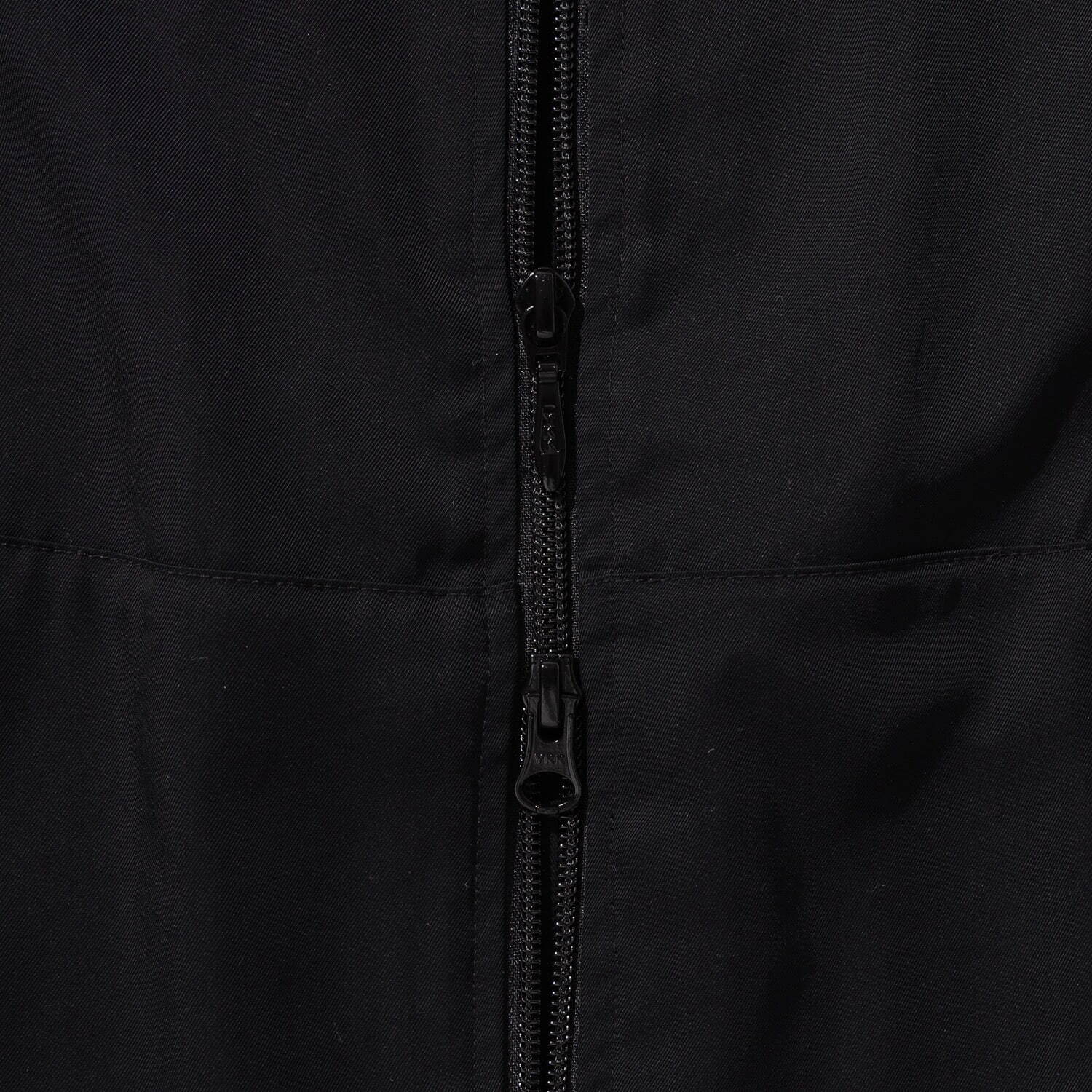 ニードルズのビームス別注マイルスジャケット＆パンツ、ブラックを基調に“パープル”の蝶刺繍｜写真18
