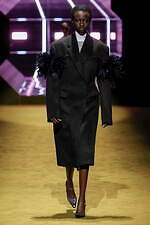 プラダ 2022-23年秋冬ウィメンズコレクション - 日常の価値、人生の記憶を見つめて｜写真45