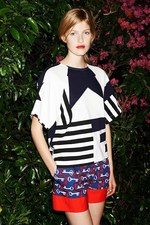 シーバイクロエ 2014年春コレクション - チャーミングなロンドンガールがパリを探索！｜写真21