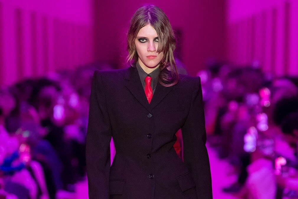 スポーツマックス 2022年秋冬コレクション - アワーグラスの解体と構築