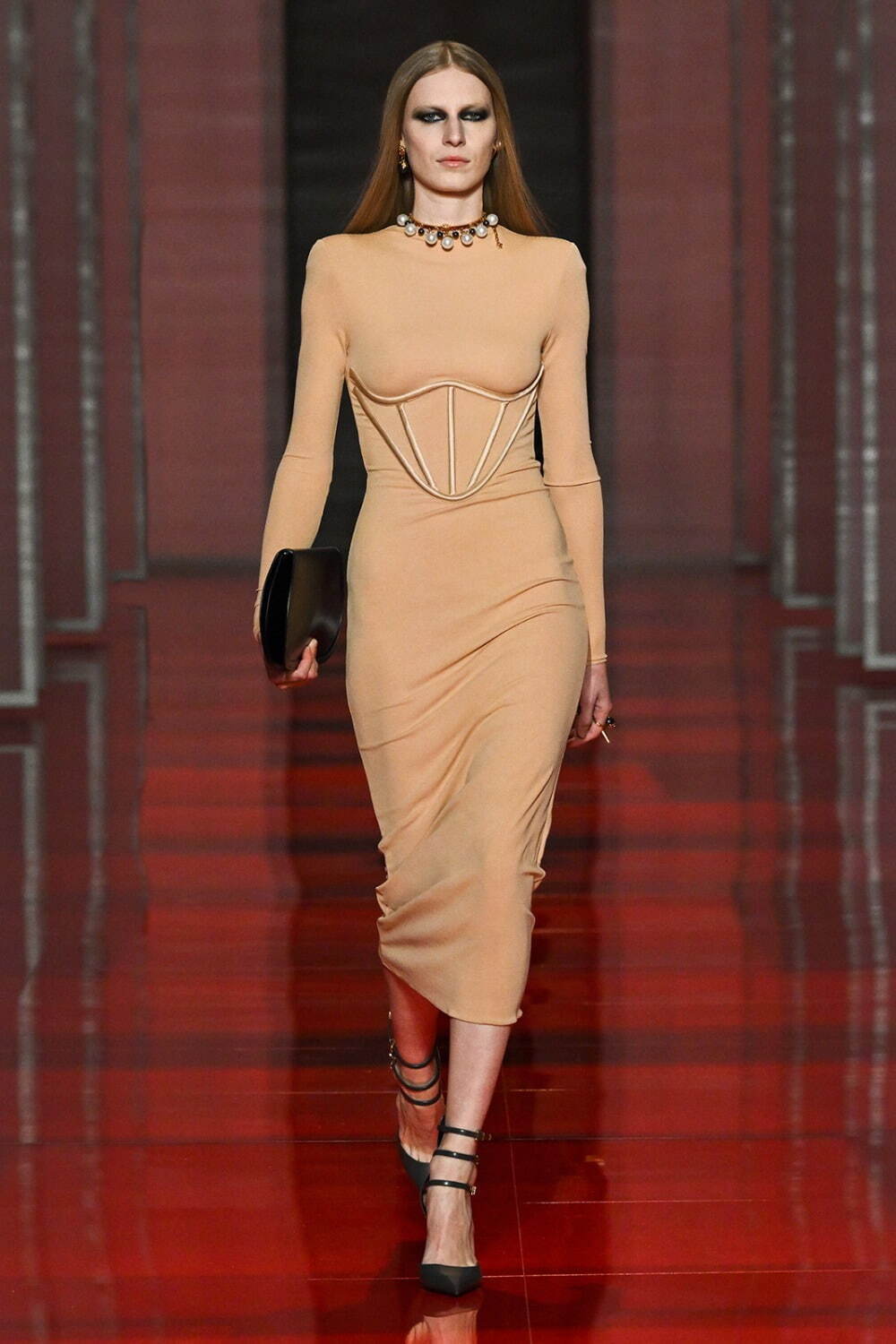 ヴェルサーチェ(VERSACE) 2022-23年秋冬ウィメンズコレクション  - 写真17