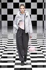 エンポリオ アルマーニ 2022年秋冬コレクション - 軽快なる色彩の律動｜写真15