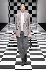 エンポリオ アルマーニ 2022年秋冬コレクション - 軽快なる色彩の律動｜写真24