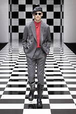 エンポリオ アルマーニ 2022年秋冬コレクション - 軽快なる色彩の律動｜写真31